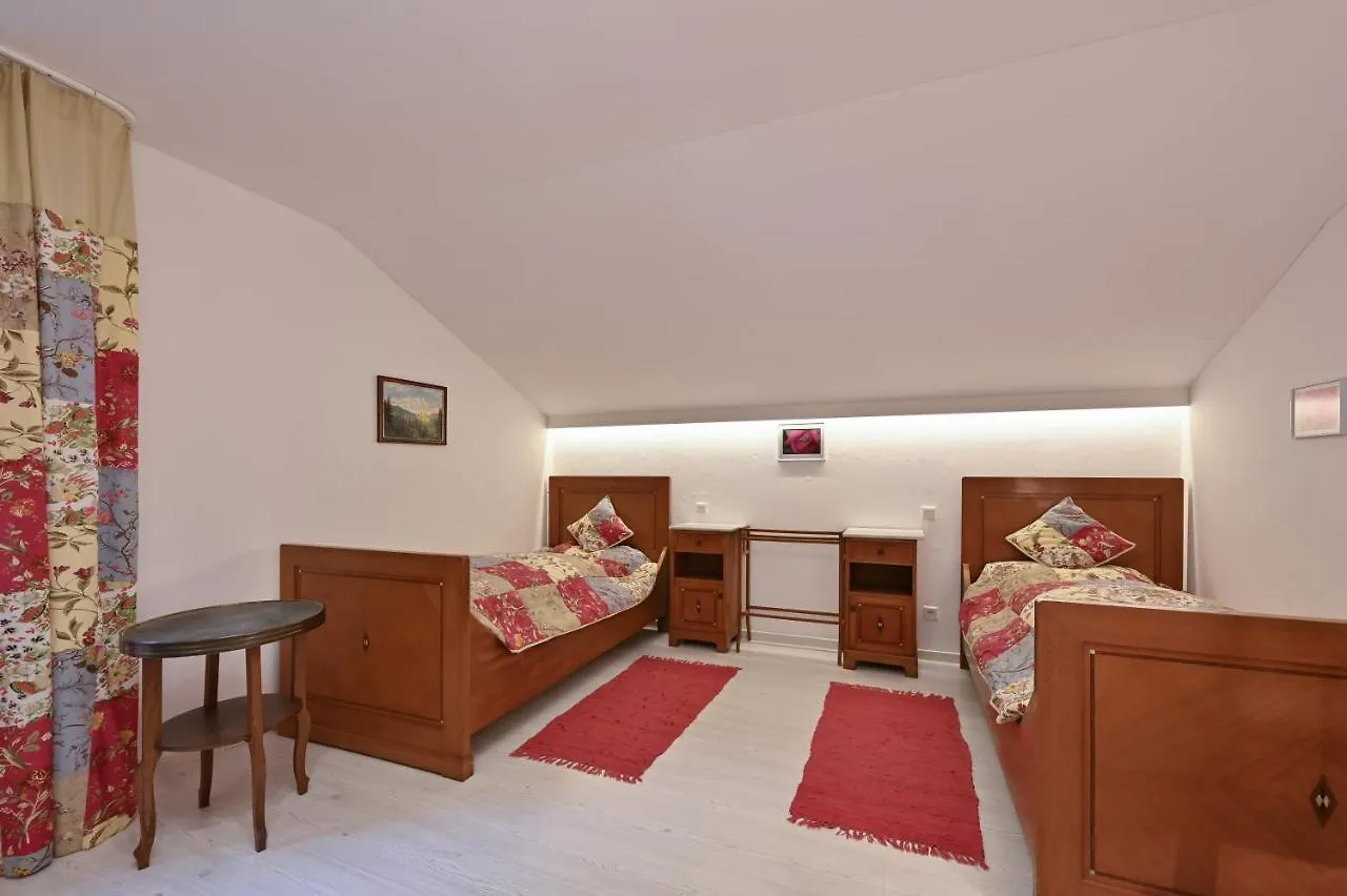 Apartment Ferienwohnung Landhaus Helga Unterm Schloss Schwangau Germany